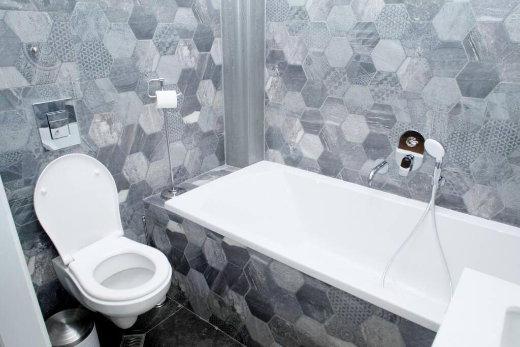 *Citadel* 2Br - City Center 소피아 외부 사진